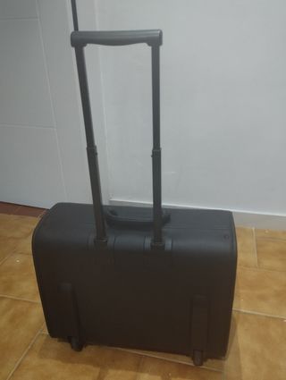 Maleta trolley Samsonite negra