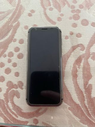 Móvil e-TOUCH gris y negro