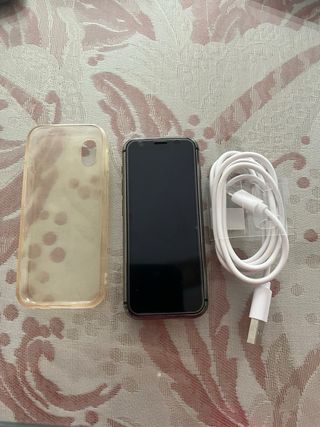 Móvil e-TOUCH gris y negro