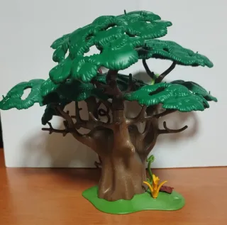 Árbol Grande de Playmobil (sin figura)