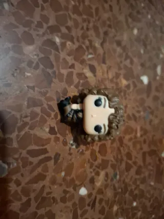 Muñeco Nancy Kinder Sorpresa