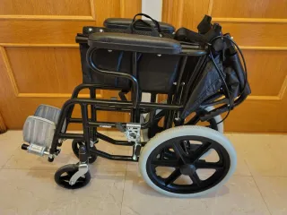 Silla de ruedas plegable Quirumed