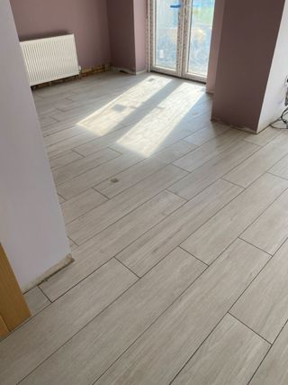 Solador alicatador reforma baño salon suelo piso