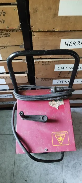 Soldador Profesional MIG 250