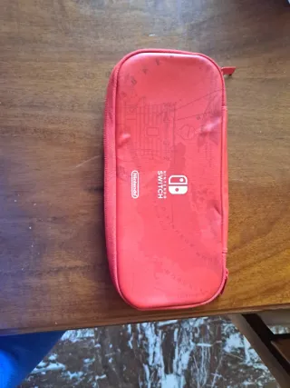 Custodia Nintendo Switch Rossa