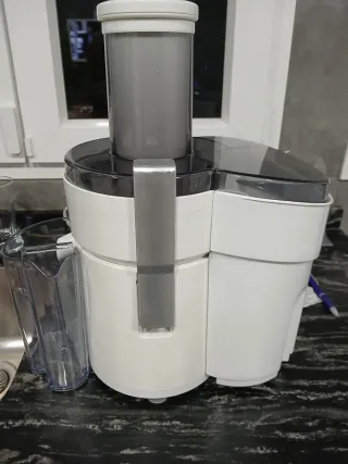 Licuadora Silvercrest Blanca y Gris