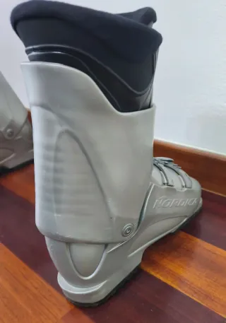 Botas de esquí Nordica plateadas
