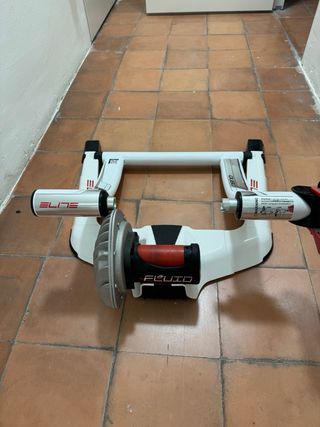 Rodillo Elite Fluid para Bicicleta