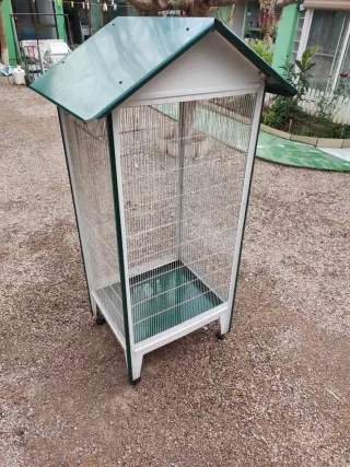 Jaula grande para pájaros