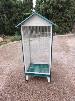 Jaula grande para pájaros