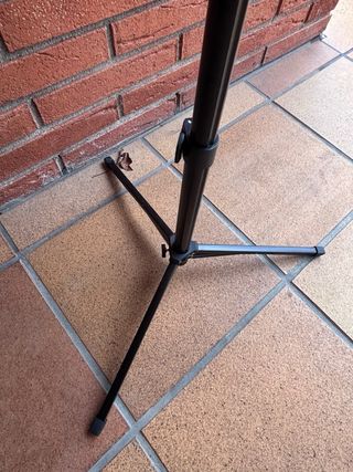 Aro de luz con trípode marca uphitnis