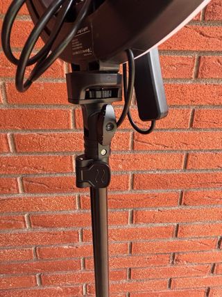 Aro de luz con trípode marca uphitnis