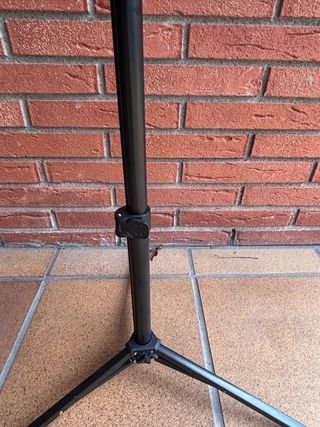 Aro de luz con trípode marca uphitnis