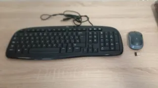 TECLADO USB e Mouse Wireless con REGALO