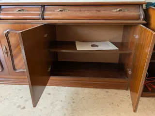 Mueble clásico madera con mármol Aparador cajonera