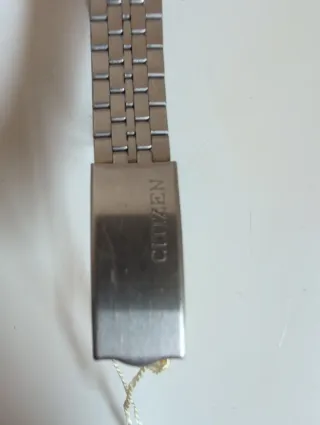 Reloj Citizen Quartz Digital Plata