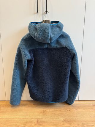 Forro polar Millet con capucha azul