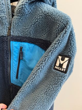 Forro polar Millet con capucha azul