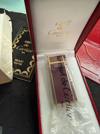 Encendedor Cartier Lacado Oro y Rojo Nuevo