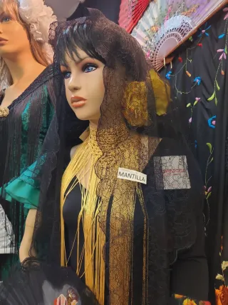 Mantilla Triangular paea Iglesia 120x60cm