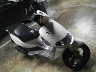 Derbi Atlantis 100cc Scooter