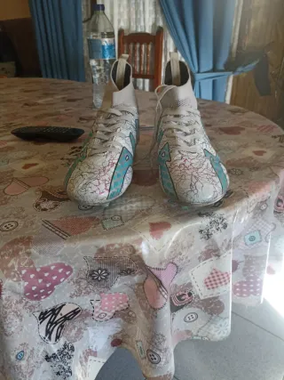 Botas de fútbol talla 40