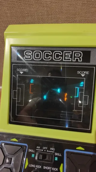 Consolas Retro LSI Soccer y Basketball.