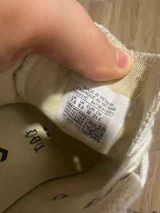 Zapatos Converse Blancos usado una vez, talla peqe