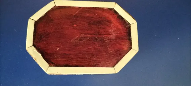 Antigua Caja Joyero Madera, de origen oriental.