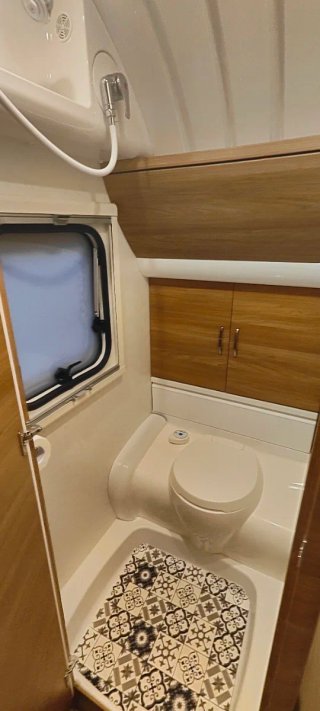 Caravana Hobby 460Ufe Deluxe