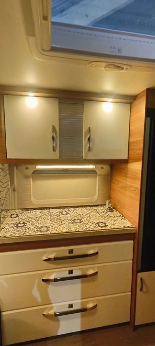 Caravana Hobby 460Ufe Deluxe