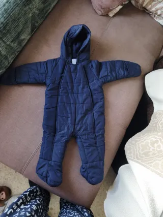 Mono de nieve azul para bebé