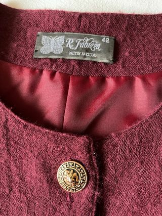 Chaqueta tipi Chanel granate talla 42