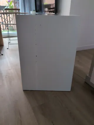 Cajonera blanca de madera