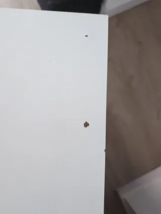 Cajonera blanca de madera