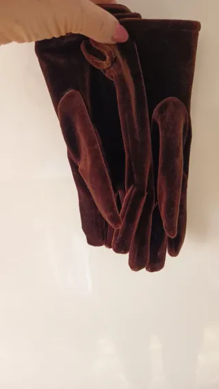 Sciarpa in velluto con frange e guanti