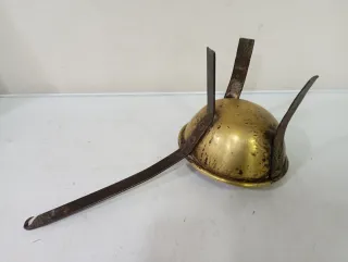 Cazo de bronce con patas y mango