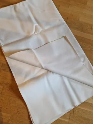 Protector mesa comedor blanco