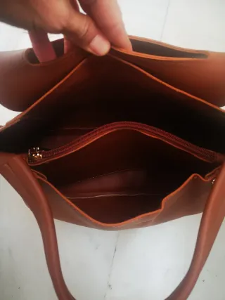 Bolso color caramelo