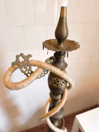 Shisha antigua metal grabado 1,57m, decoración