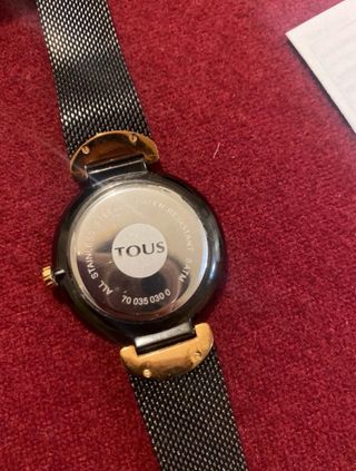 Reloj Tous Negro y Dorado