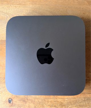 Mac mini 2018 i3 + Magic Keyboard y Mouse