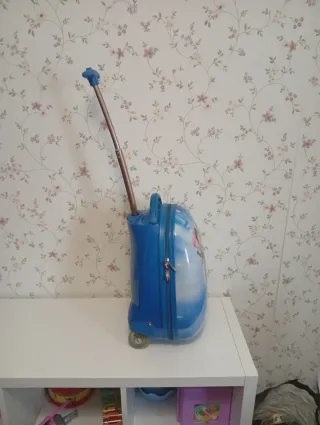 Maleta infantil con ruedas