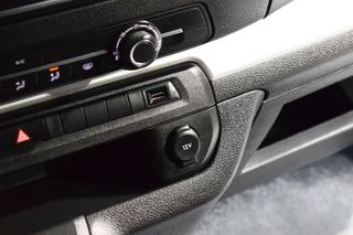 Peugeot Traveller TRAVELLER  Business 1.6 BlueHDi 88KW (120) Standard 4 P