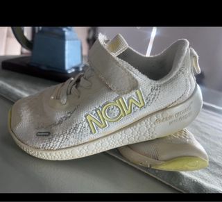 Zapatillas respetuosas Naw  Numero 28