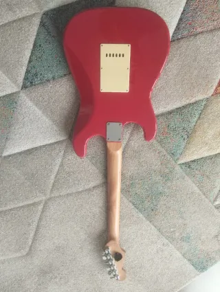 Guitarra Eléctrica Storm + funda