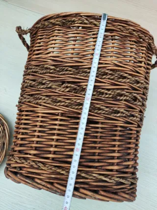 Cesto de mimbre ovalado con tapa