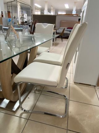 Sillas de comedor beige claro estructura cromada