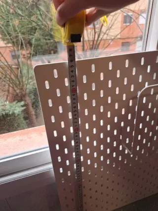 Estantería metálica blanca