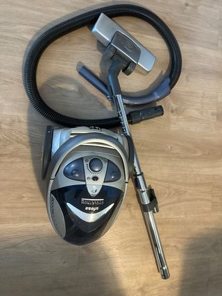 Aspirador Ufesa CycloTron 2000W